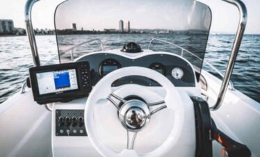 consola trimarchi alquiler